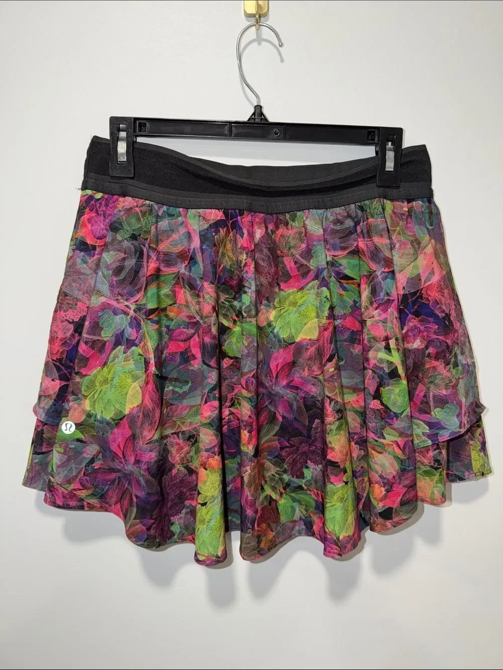 Lululemon 10 Court Rival High-Rise Tennis Skort Vivid Floral Black Waistband